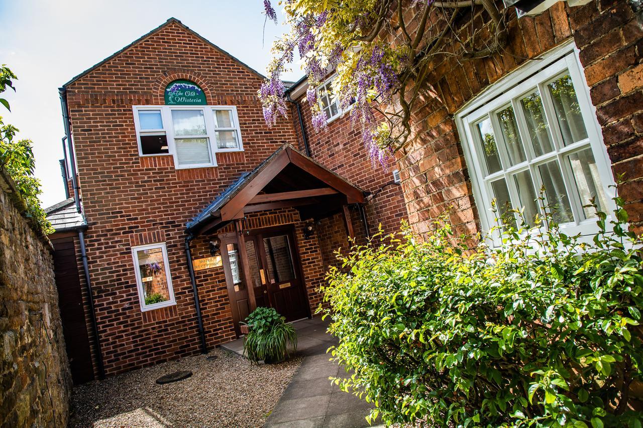 Wisteria Hotel 奥克姆 外观 照片